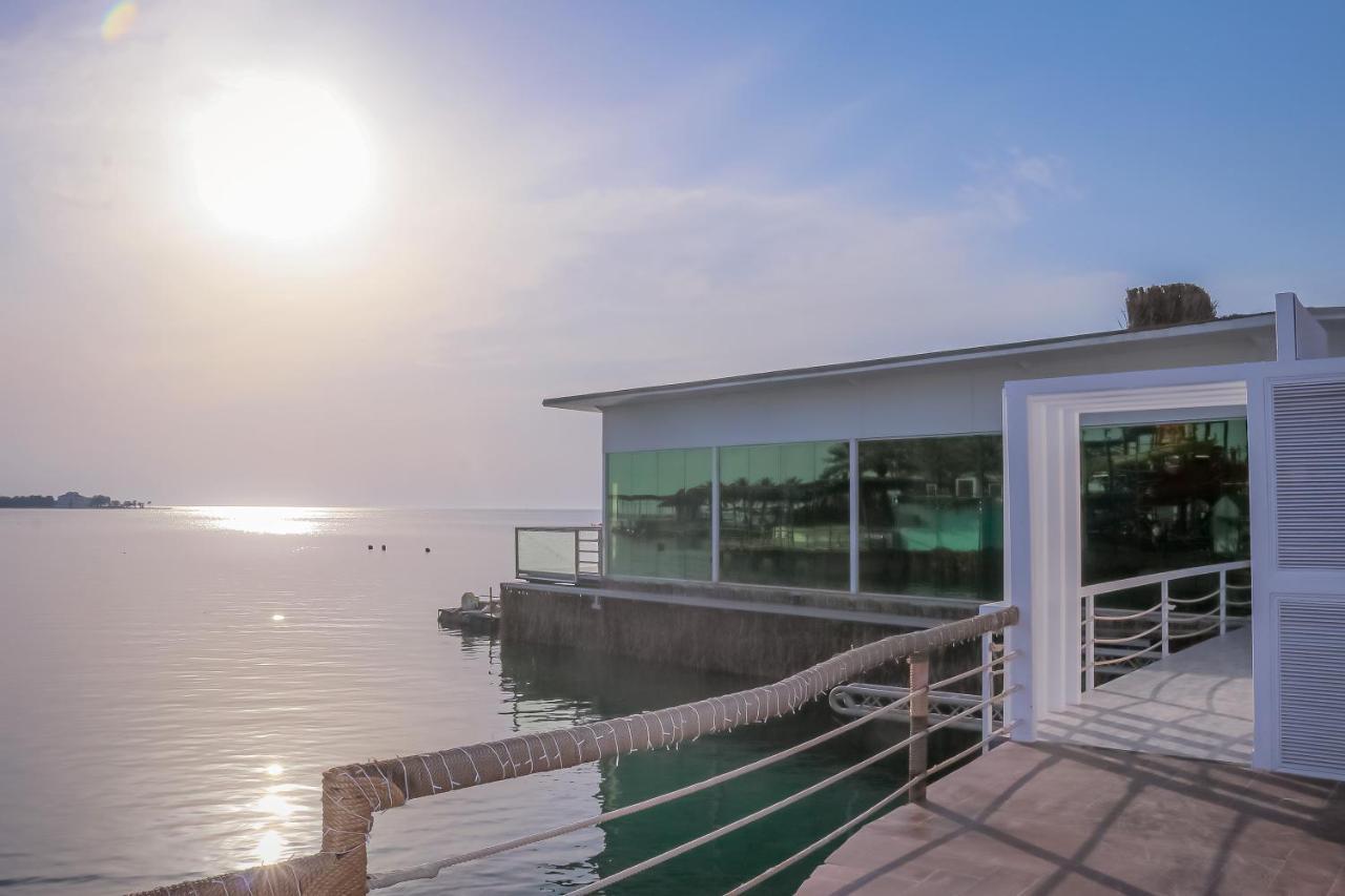 Lagoona Beach Luxury Resort And Spa Manama Exterior photo The Dead Sea