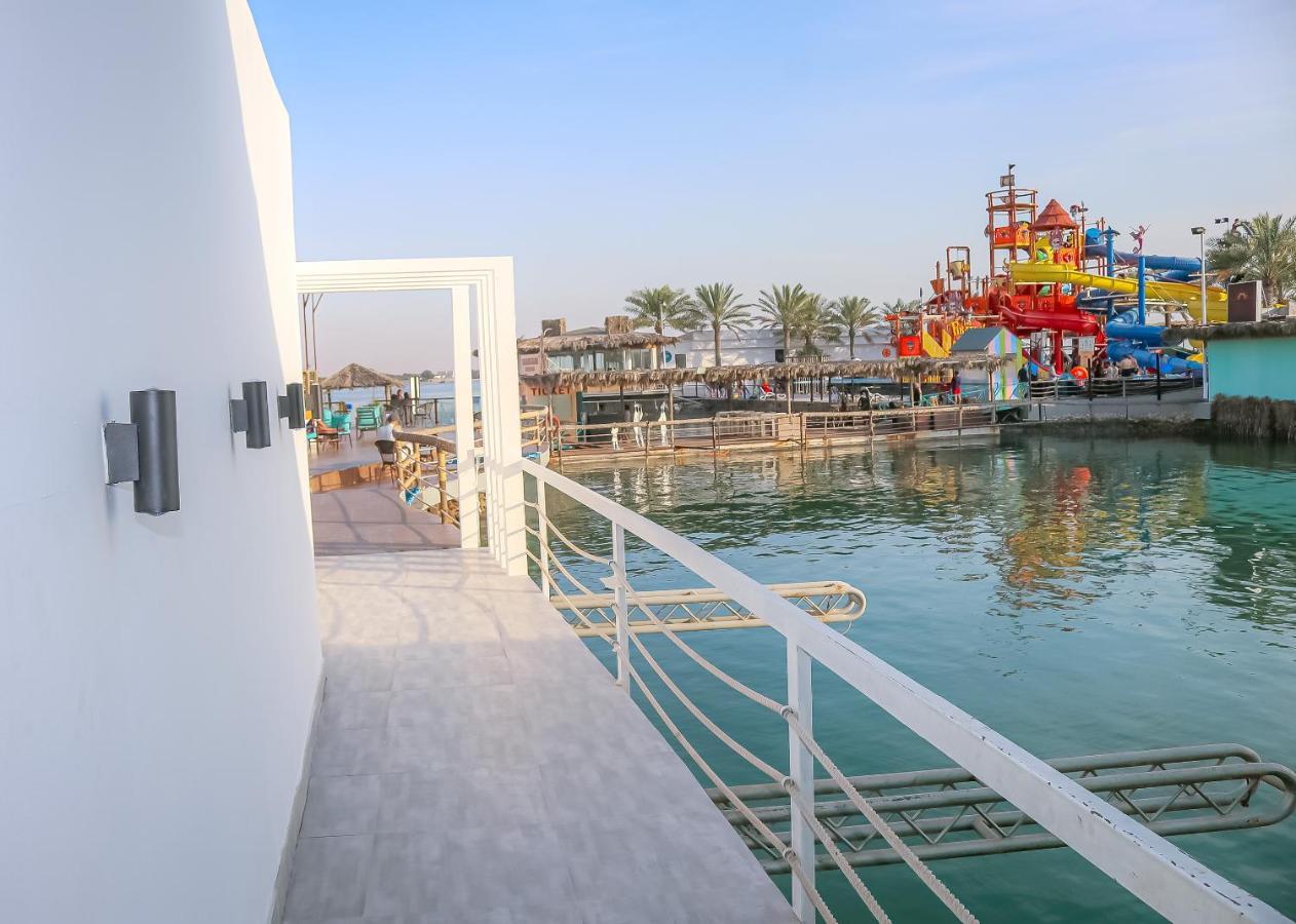 Lagoona Beach Luxury Resort And Spa Manama Exterior photo View of the water park