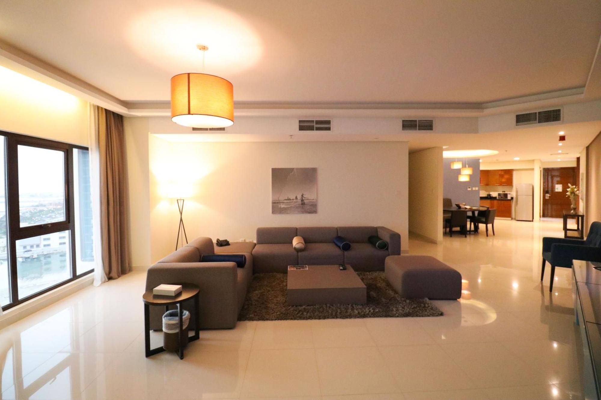 Lagoona Beach Luxury Resort And Spa Manama Exterior photo A living room in a typical apartment