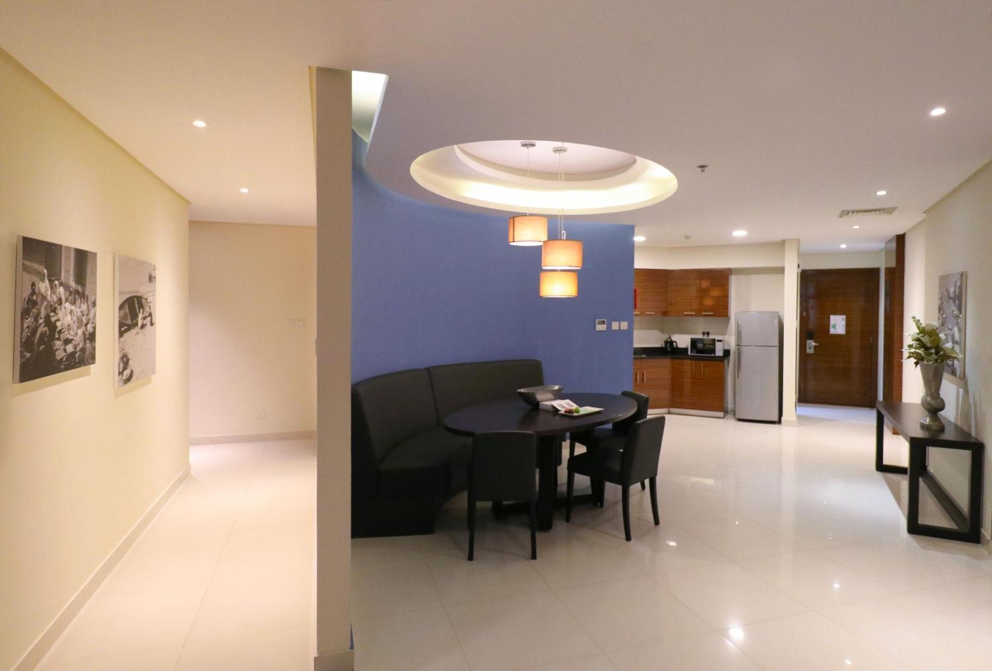 Lagoona Beach Luxury Resort And Spa Manama Exterior photo A typical apartment at The Suites