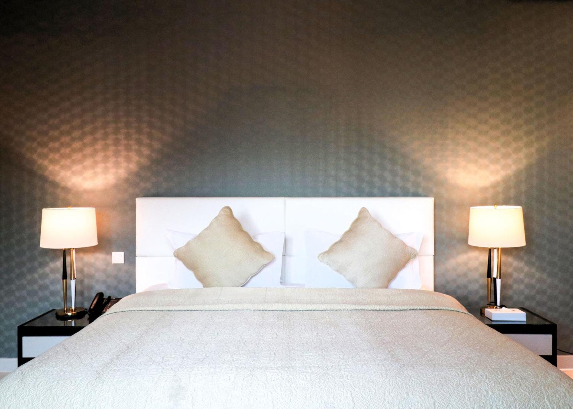 Lagoona Beach Luxury Resort And Spa Manama Exterior photo A bedroom